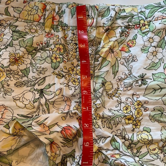 Khakis Gap shorts - Picture 5 of 8